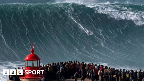 nazare waves height.